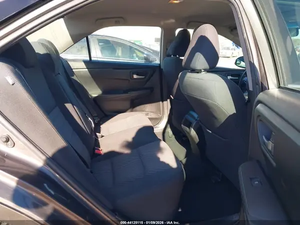 4T1BF1FKXGU218208 2016 TOYOTA CAMRY - Image 8
