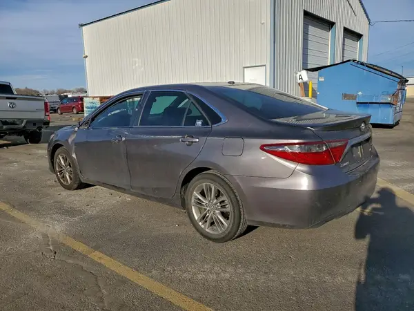 4T1BF1FKXGU221478 2016 TOYOTA CAMRY - Image 2
