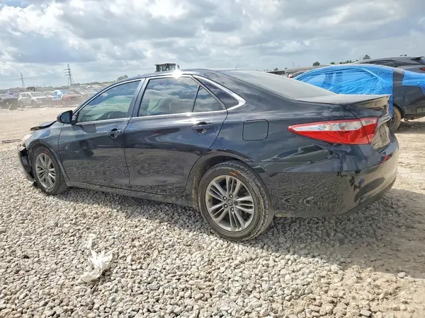 4T1BF1FKXGU221657 2016 TOYOTA CAMRY - Image 2
