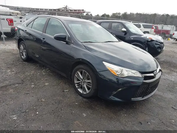 4T1BF1FKXGU222663 2016 TOYOTA CAMRY - Image 1