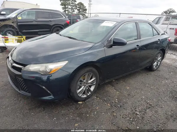 4T1BF1FKXGU222663 2016 TOYOTA CAMRY - Image 2