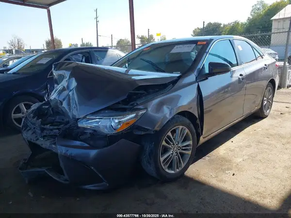 4T1BF1FKXGU222923 2016 TOYOTA CAMRY - Image 2