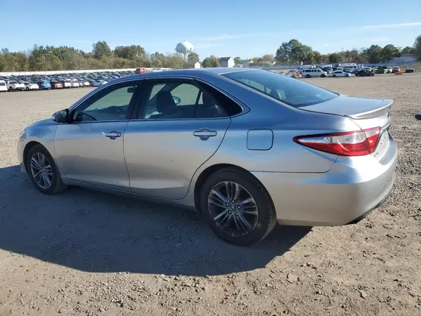 4T1BF1FKXGU227801 2016 TOYOTA CAMRY - Image 2
