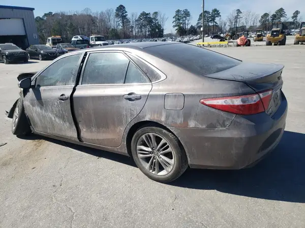 4T1BF1FKXGU231105 2016 TOYOTA CAMRY - Image 2
