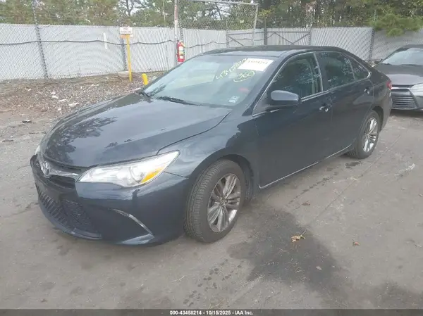 4T1BF1FKXGU236160 2016 TOYOTA CAMRY - Image 2