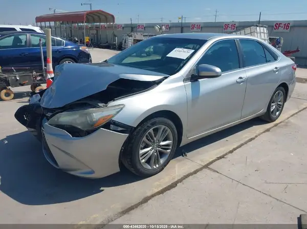4T1BF1FKXGU237258 2016 TOYOTA CAMRY - Image 2