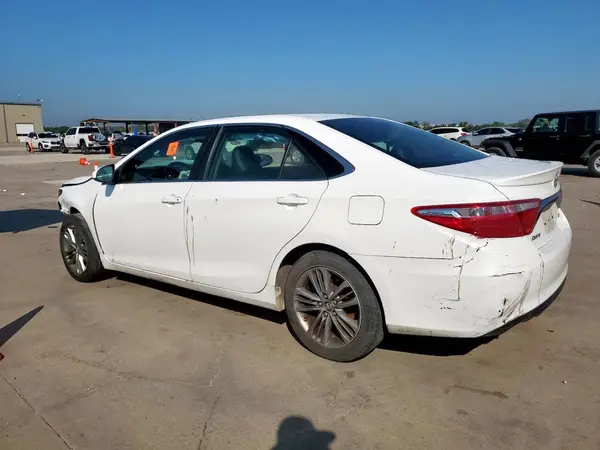 4T1BF1FKXGU244548 2016 TOYOTA CAMRY - Image 2