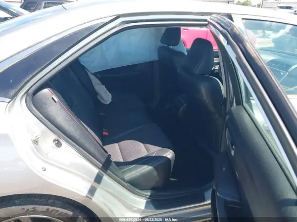 4T1BF1FKXGU244646 2016 TOYOTA CAMRY - Image 8
