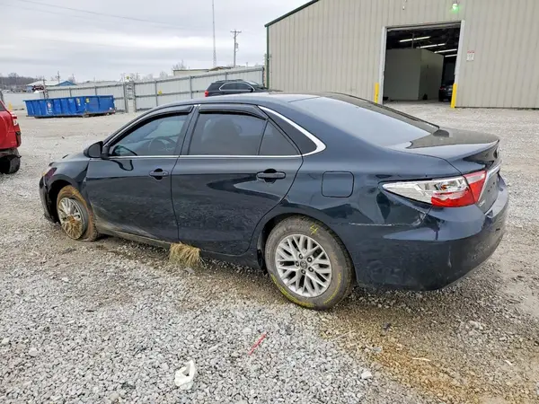 4T1BF1FKXGU244906 2016 TOYOTA CAMRY - Image 2