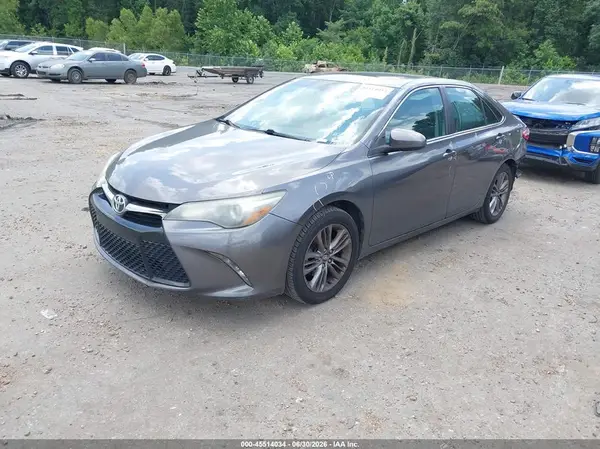 4T1BF1FKXGU248163 2016 TOYOTA CAMRY - Image 2