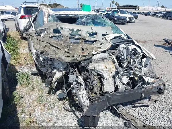 4T1BF1FKXGU251600 2016 TOYOTA CAMRY - Image 1