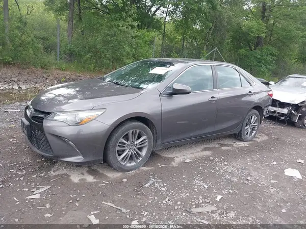 4T1BF1FKXGU254142 2016 TOYOTA CAMRY - Image 2