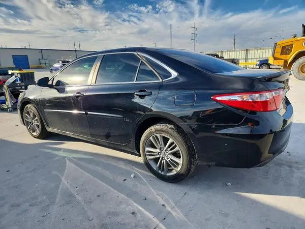 4T1BF1FKXGU255565 2016 TOYOTA CAMRY - Image 2