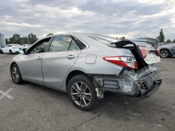 4T1BF1FKXGU256389 2016 TOYOTA CAMRY - Image 2