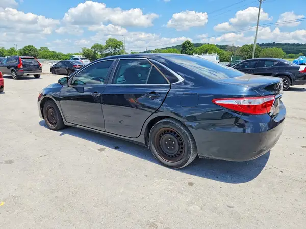 4T1BF1FKXGU258546 2016 TOYOTA CAMRY - Image 2