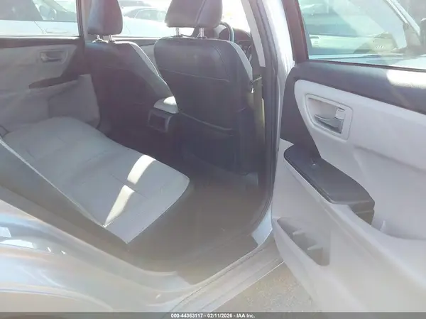 4T1BF1FKXGU258725 2016 TOYOTA CAMRY - Image 8
