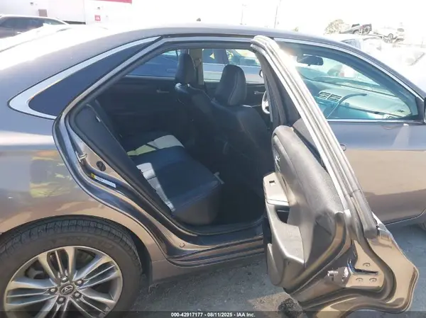 4T1BF1FKXGU259633 2016 TOYOTA CAMRY - Image 8