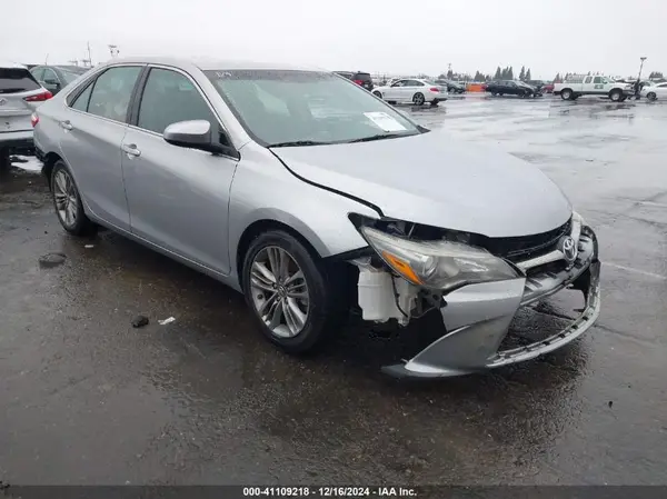 4T1BF1FKXGU260815 2016 TOYOTA CAMRY - Image 1