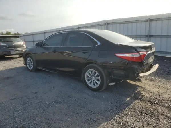4T1BF1FKXGU501756 2016 TOYOTA CAMRY - Image 2
