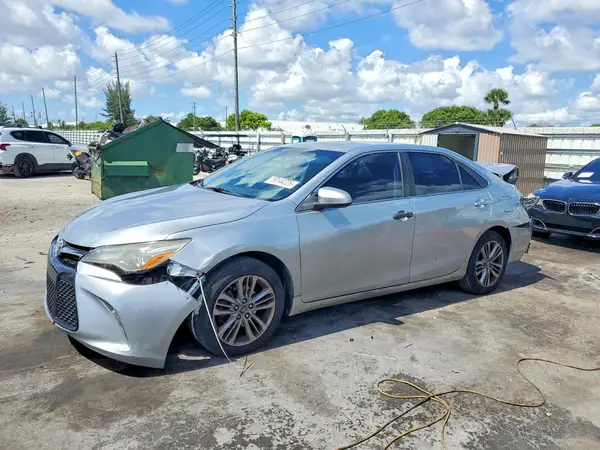 4T1BF1FKXGU504348 2016 TOYOTA CAMRY - Image 1