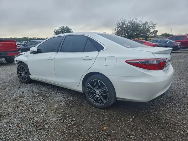4T1BF1FKXGU505497 2016 TOYOTA CAMRY - Image 2