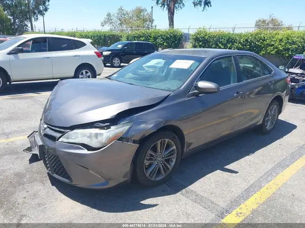 4T1BF1FKXGU505872 2016 TOYOTA CAMRY - Image 2