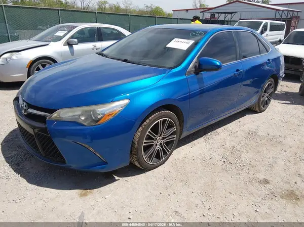 4T1BF1FKXGU510120 2016 TOYOTA CAMRY - Image 2