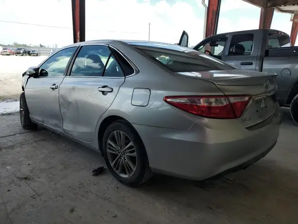 4T1BF1FKXGU510215 2016 TOYOTA CAMRY - Image 2