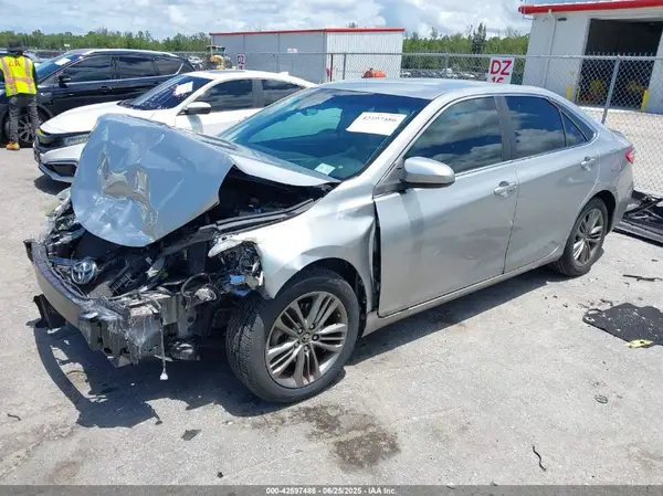 4T1BF1FKXGU511431 2016 TOYOTA CAMRY - Image 2
