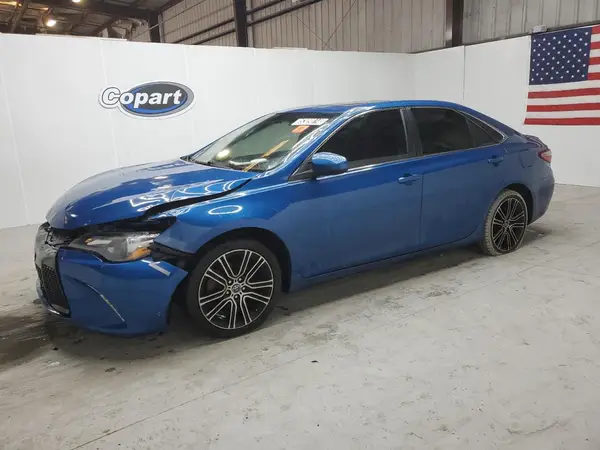 4T1BF1FKXGU514944 2016 TOYOTA CAMRY - Image 1