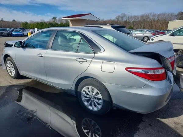 4T1BF1FKXGU517701 2016 TOYOTA CAMRY - Image 2