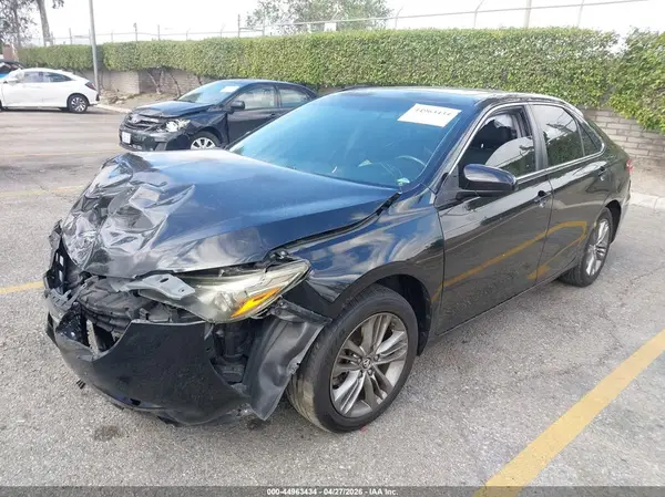4T1BF1FKXGU518928 2016 TOYOTA CAMRY - Image 2