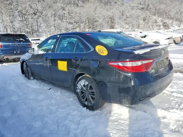 4T1BF1FKXGU519674 2016 TOYOTA CAMRY - Image 2