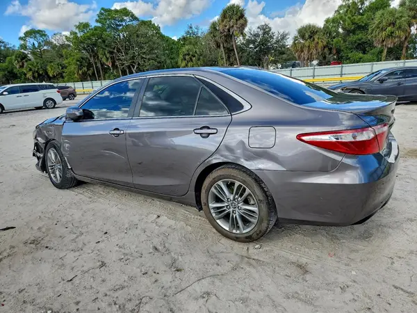 4T1BF1FKXGU520369 2016 TOYOTA CAMRY - Image 2