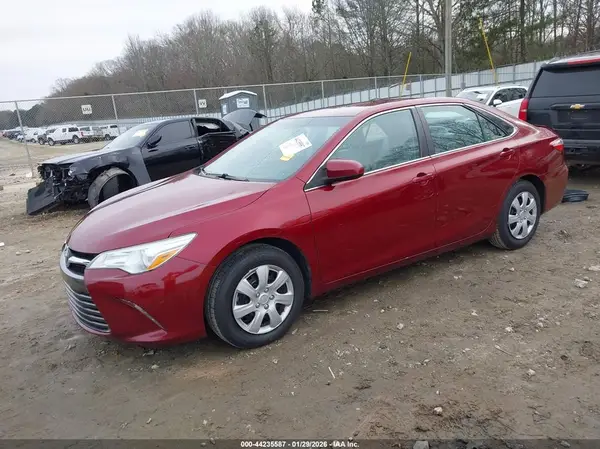 4T1BF1FKXGU524163 2016 TOYOTA CAMRY - Image 2