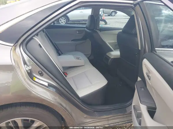 4T1BF1FKXGU532585 2016 TOYOTA CAMRY - Image 8