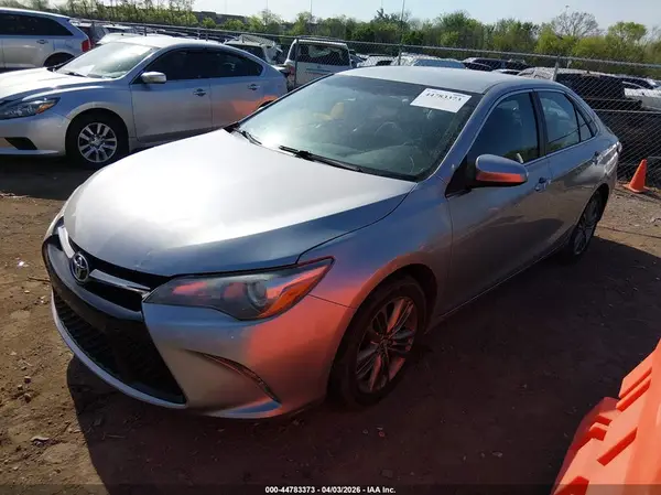 4T1BF1FKXGU533526 2016 TOYOTA CAMRY - Image 2