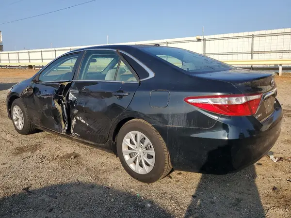 4T1BF1FKXGU533669 2016 TOYOTA CAMRY - Image 2