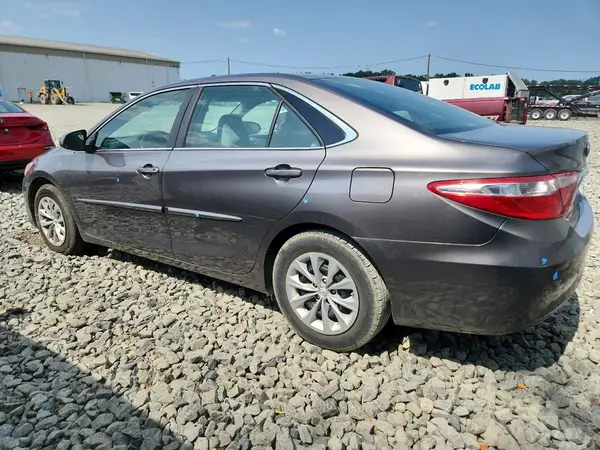 4T1BF1FKXGU536166 2016 TOYOTA CAMRY - Image 2