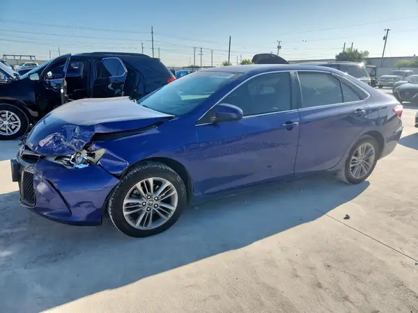 4T1BF1FKXGU536605 2016 TOYOTA CAMRY - Image 1