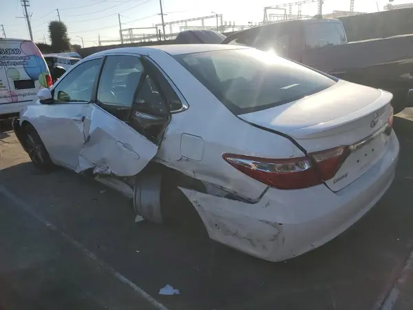 4T1BF1FKXGU537897 2016 TOYOTA CAMRY - Image 2