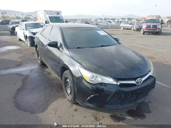 4T1BF1FKXGU542100 2016 TOYOTA CAMRY - Image 1