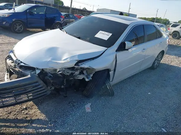 4T1BF1FKXGU544106 2016 TOYOTA CAMRY - Image 2