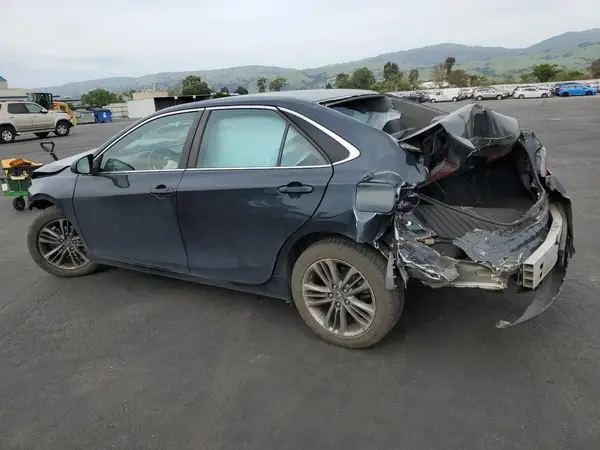 4T1BF1FKXGU544204 2016 TOYOTA CAMRY - Image 2