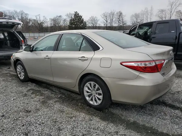 4T1BF1FKXGU544381 2016 TOYOTA CAMRY - Image 2