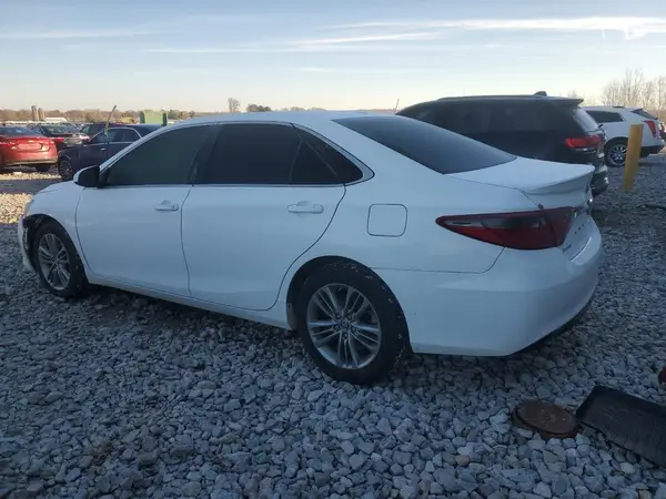 4T1BF1FKXGU544901 2016 TOYOTA CAMRY - Image 2