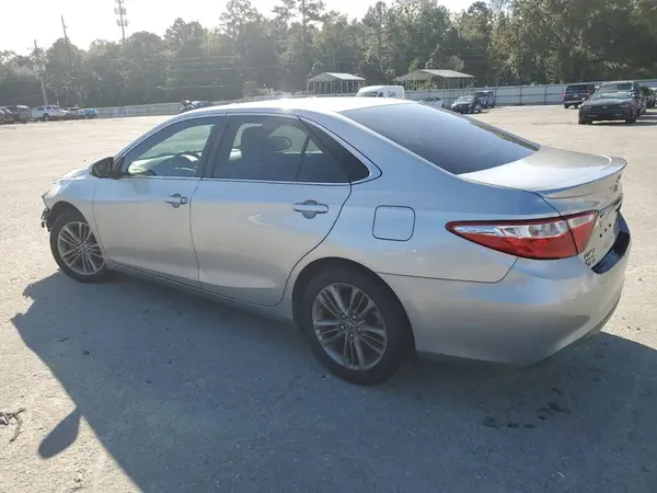 4T1BF1FKXGU547572 2016 TOYOTA CAMRY - Image 2