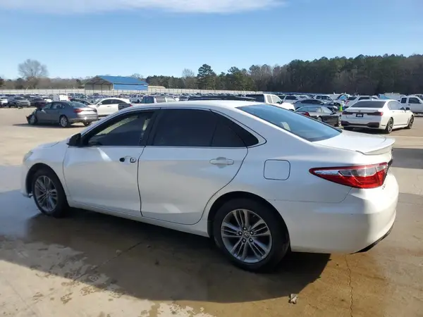 4T1BF1FKXGU549242 2016 TOYOTA CAMRY - Image 2