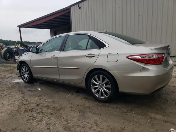 4T1BF1FKXGU550472 2016 TOYOTA CAMRY - Image 2