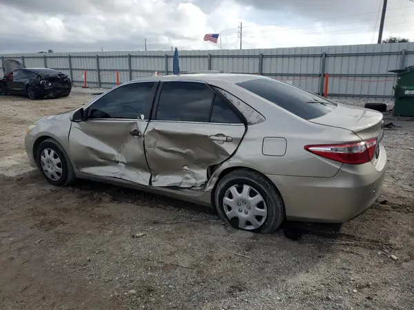 4T1BF1FKXGU551363 2016 TOYOTA CAMRY - Image 2